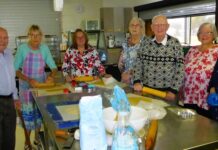 Seniors bake Christmas biscuits