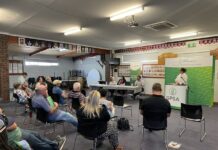 Cummins to host election event