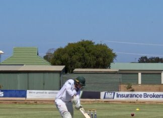 Breen wickets lead to Lipson triumph