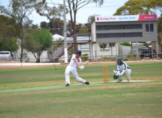 Bombers through to decider