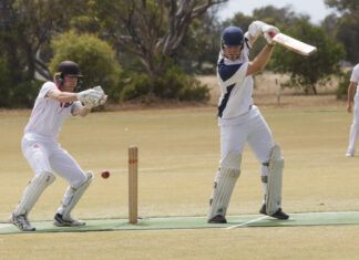 Eastern Eyre hunting second Henderson in four years